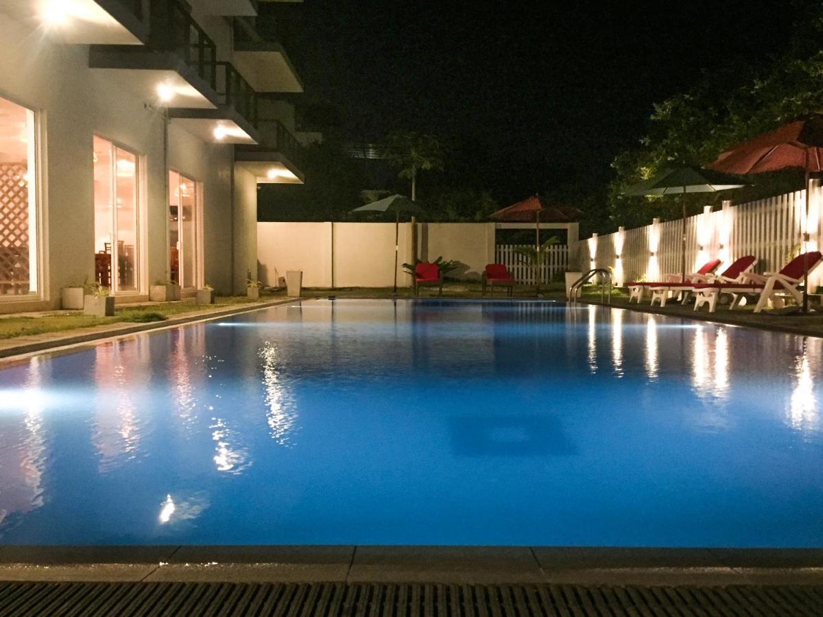 Ara Beach Resort Mirissa Kültér fotó
