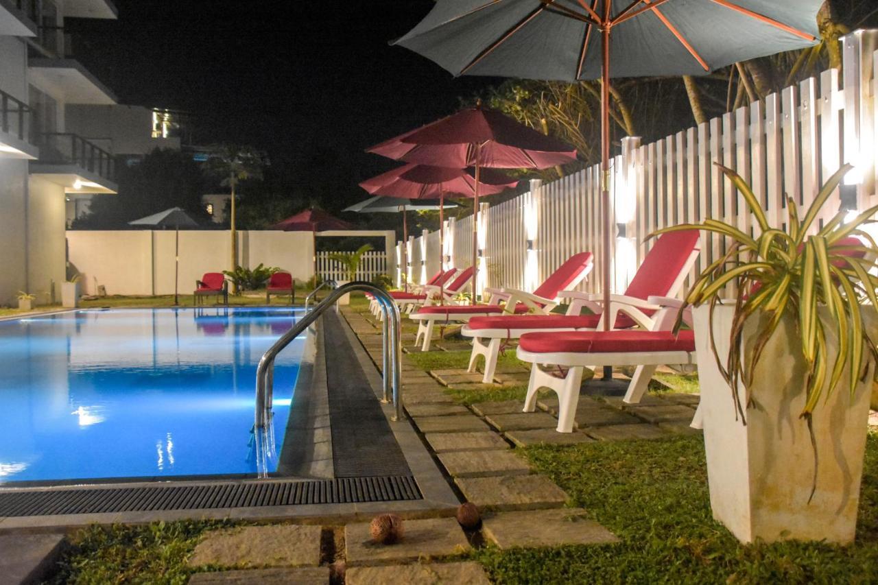 Ara Beach Resort Mirissa Kültér fotó