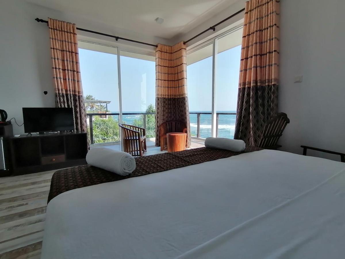 Ara Beach Resort Mirissa Kültér fotó