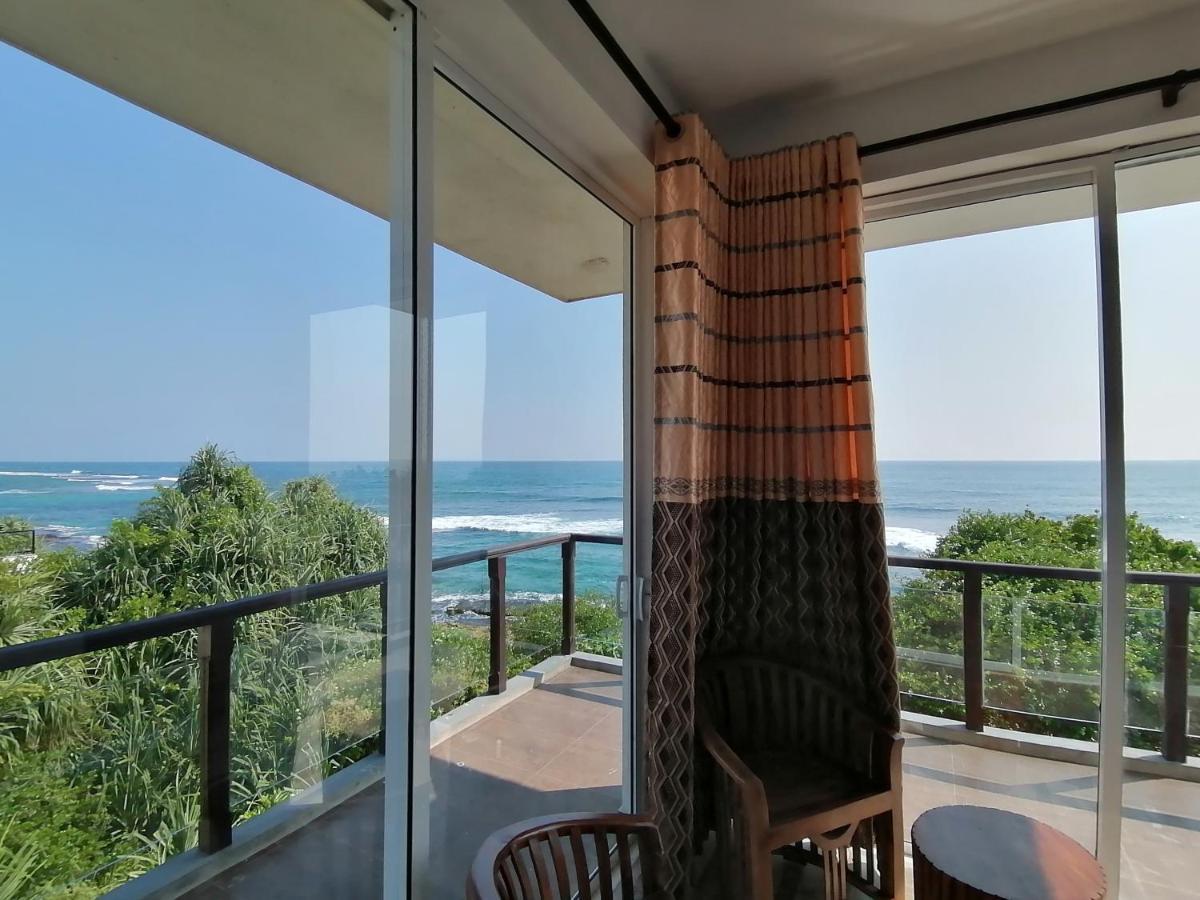 Ara Beach Resort Mirissa Kültér fotó
