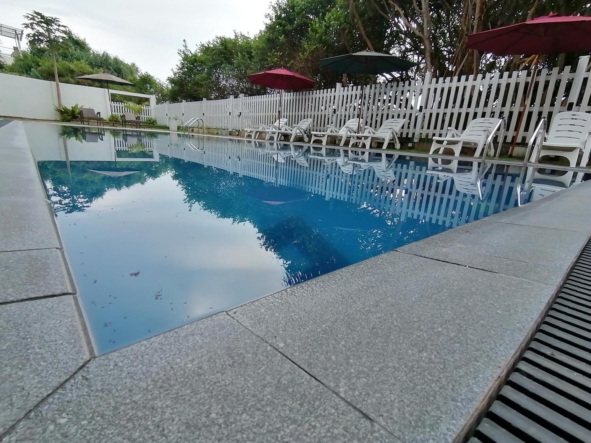 Ara Beach Resort Mirissa Kültér fotó