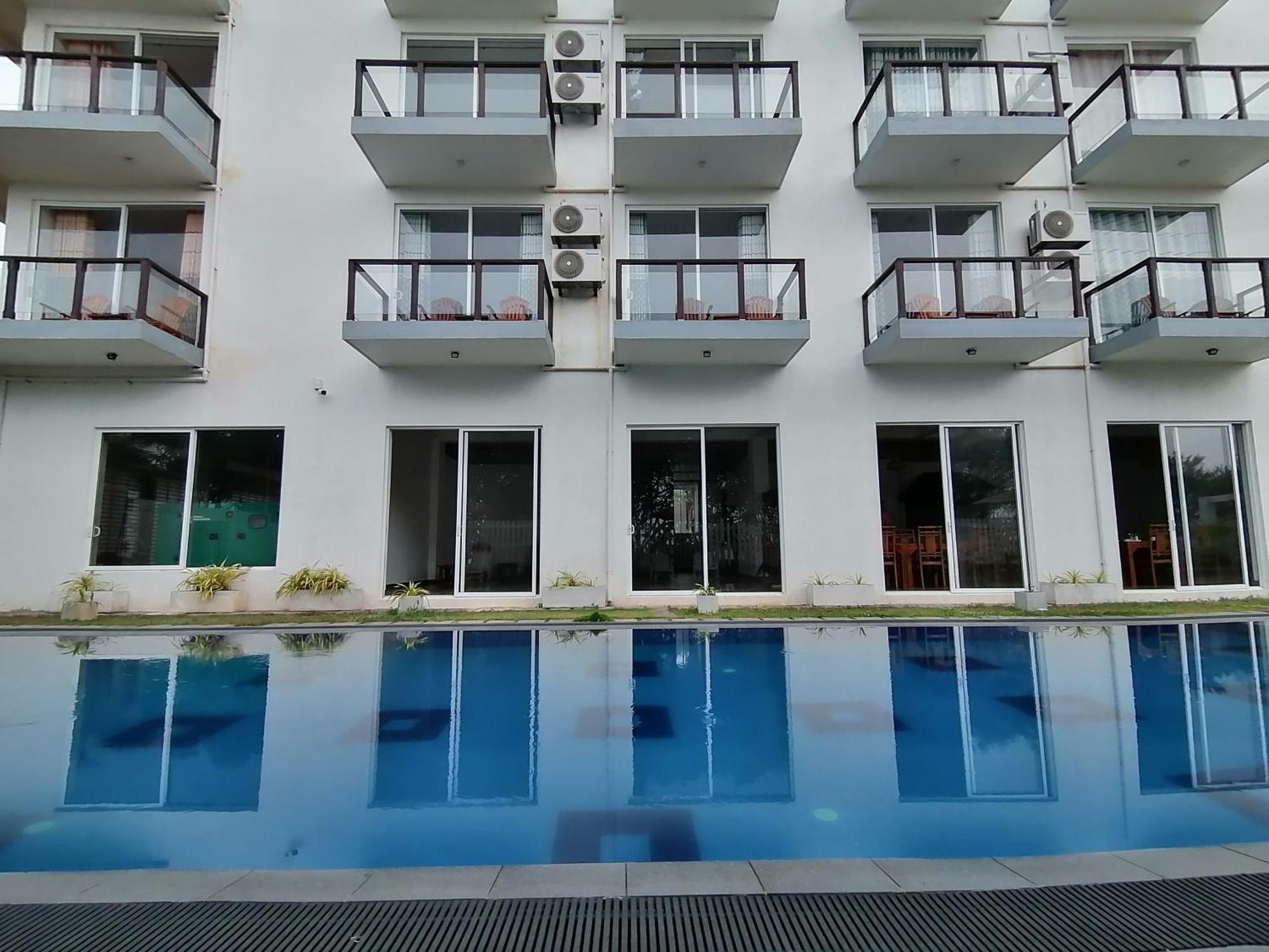 Ara Beach Resort Mirissa Kültér fotó