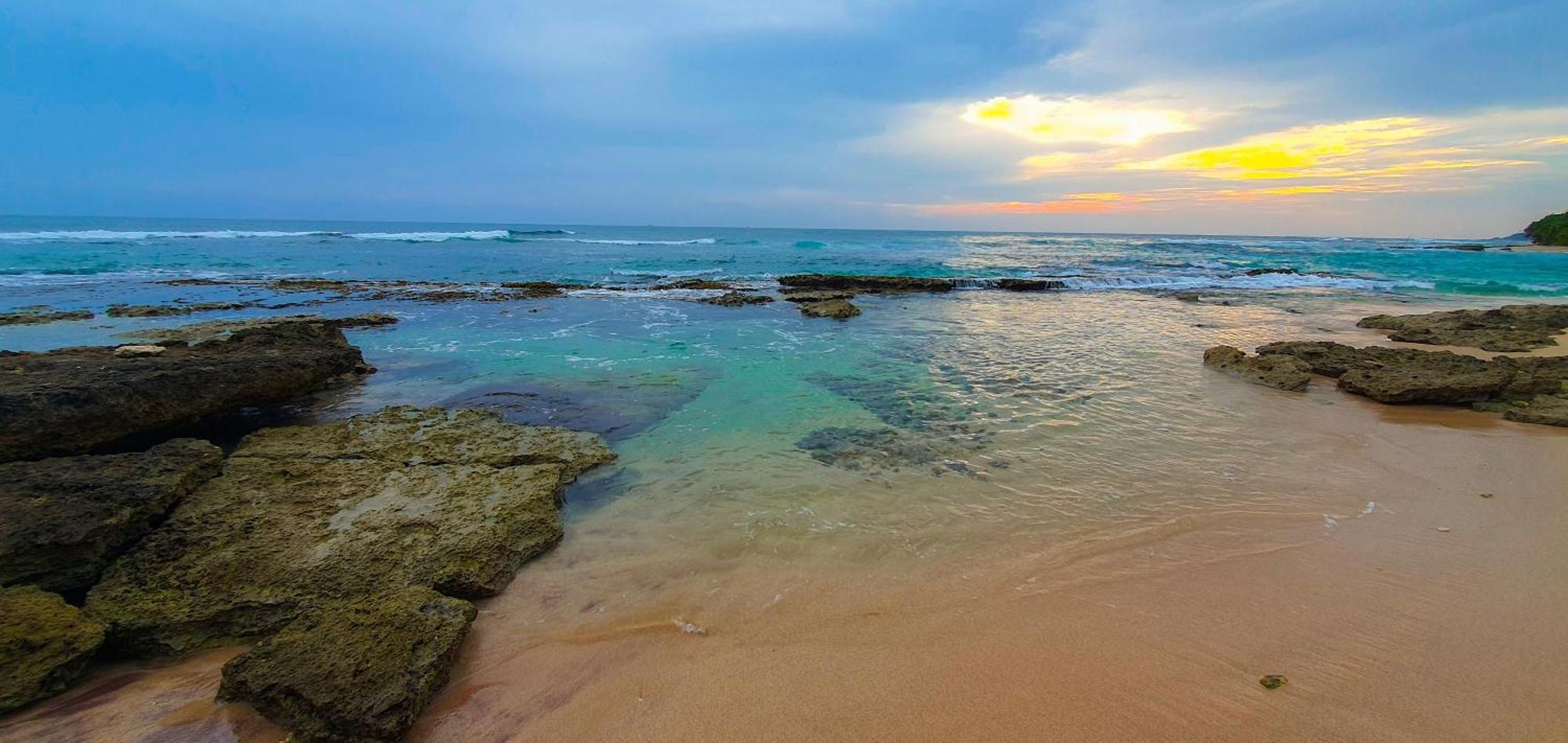 Ara Beach Resort Mirissa Kültér fotó